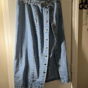 Denim skirt